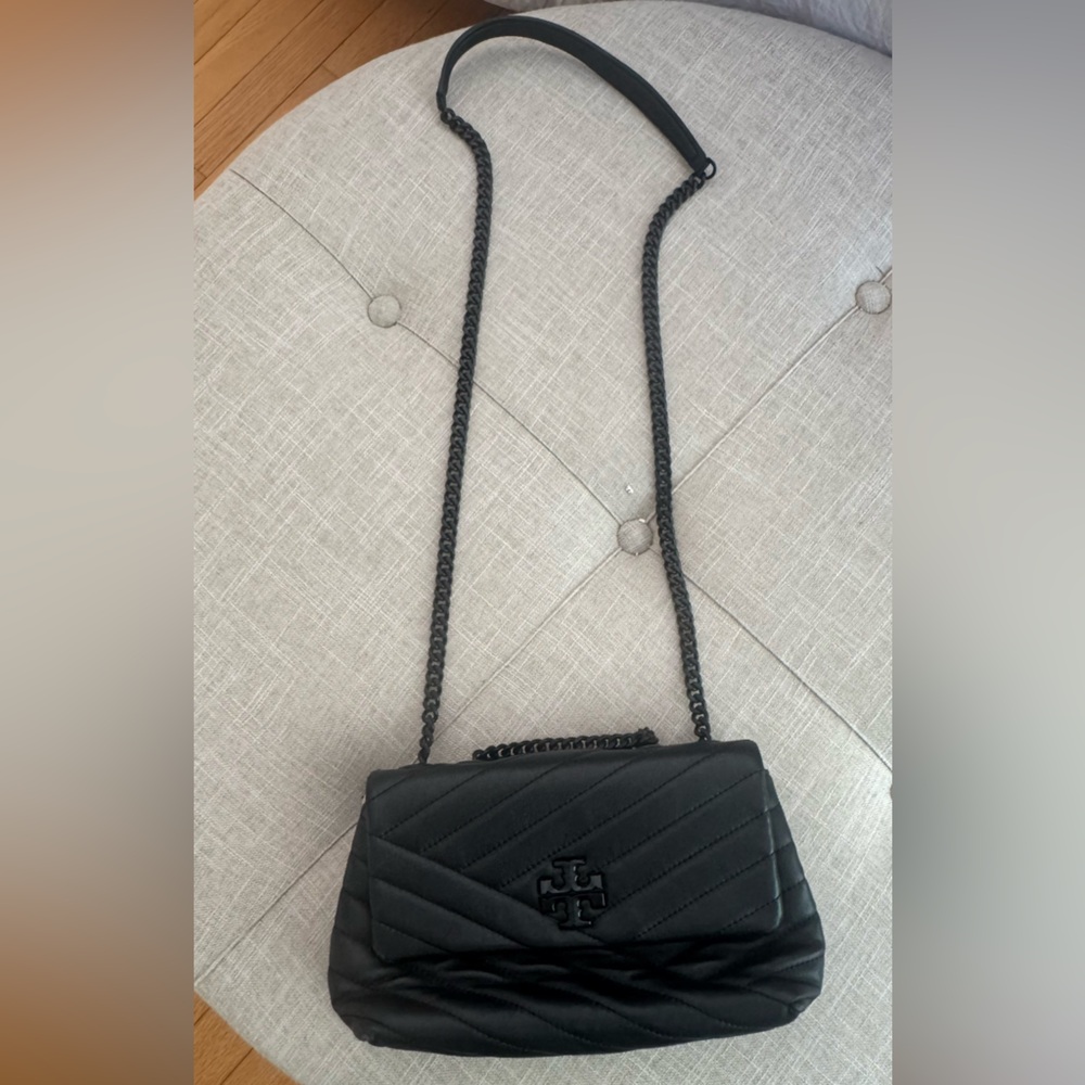 Tory Burch Black Quilted Leather Chain-Handle Shoulder Bag - Picture 11 of 13